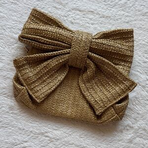 Woven Bow Straw Clutch in Natural Tan